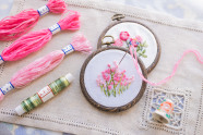 モール刺繡糸で作る 花刺しゅう教室