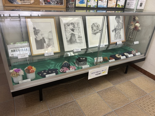 受講生ミニ作品展を開催しています！！