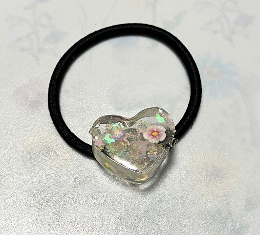 「ぷっくりシールをつくろう」