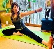 タイ式ヨガ ルーシーダットン