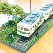 親子でワークショップ「鉄道ジオラマ講座」