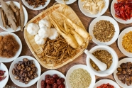50歳からの不調を整える薬膳茶　