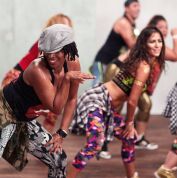 やさしいZUMBA