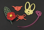 水引で季節の細工アクセサリー