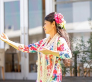 ☆ジョブカルキッズフェス☆なりきり体験！フラダンサーになってみよう！