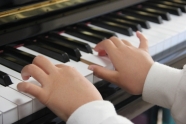 発達をサポート『ピアノ教室』