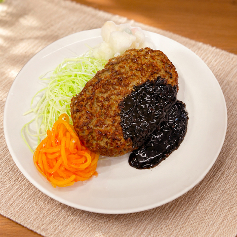 コトコト＋の祇園祭限定企画！『食品サンプルで作る ハンバーグプレート』体験！本物そっくりの一皿を、あなたの手で。