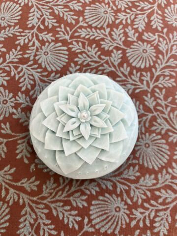 【入会金不要　特別講座】ソープカービングで作る「冬のダリア」