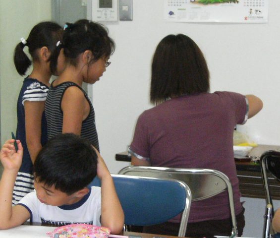 YOSHI絵画教室　中学生・大人クラス