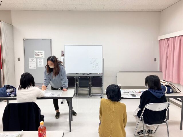 YOSHI絵画教室　中学生・大人クラス