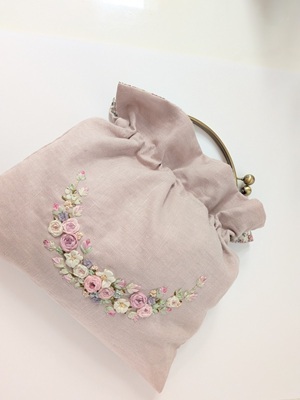 かわいいリボン刺しゅう