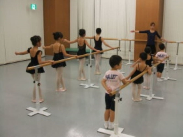 ちびっこバレエ