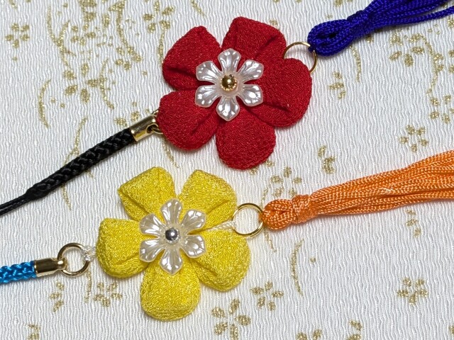 【入会金不要・夏休み1日講座】ちりめんの花ストラップを作ろう