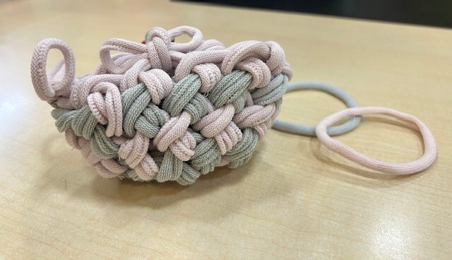 【入会金不要・夏休み1日講座】指編みで貯金箱を作ろう