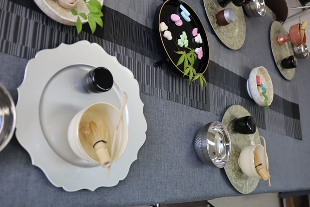 【夏の特別講座】夏休みテーブル茶道体験