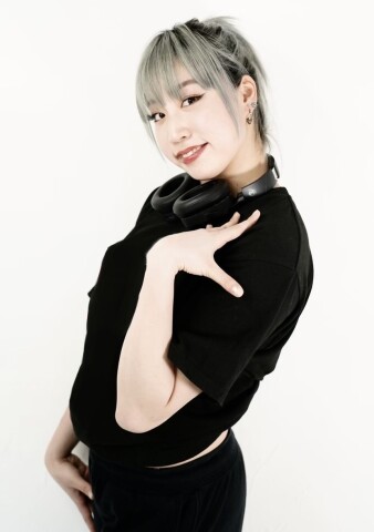 大人のためのJ-popダンス