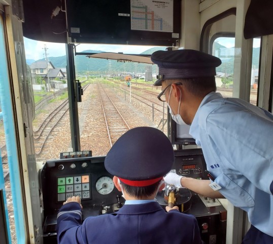 ご当地講座　鉄印帳のある「樽見鉄道・本巣駅」でローカル列車を走らせよう！レールバス運転体験