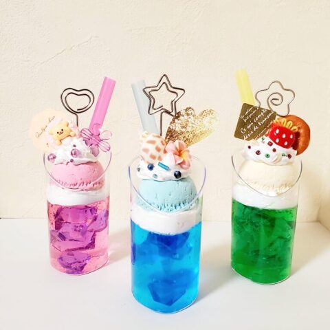 夏休み！「クリームソーダパフェメモスタンド」