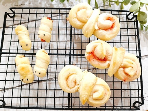 【１日講座】ちょうちょパン・いもむしウインナーロールを作ろう！