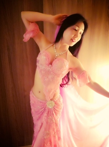 美しく輝くベリーダンス(入門)