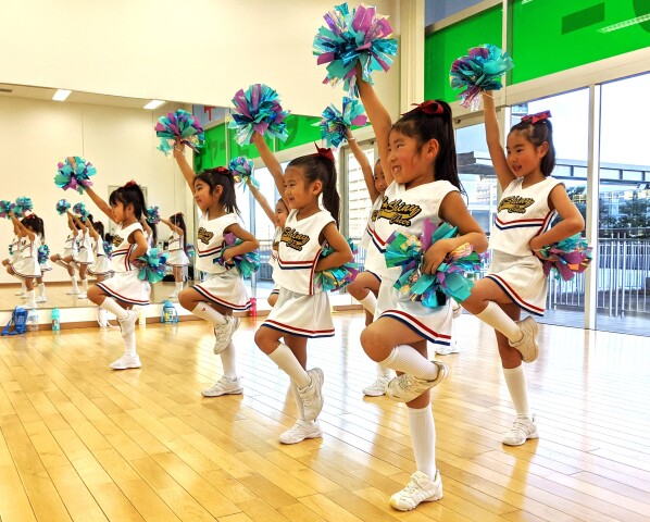 笑顔はじける　チアダンス【金曜クラス】