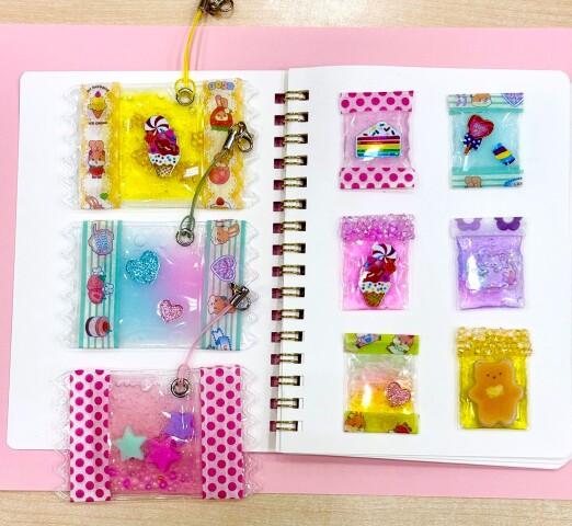 【夏休み企画】ぷにぷに♡　スライムバッグチャーム＆シールづくり