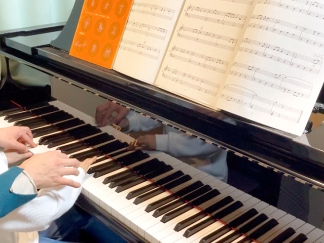 リズムで楽しむ♪えいご×ピアノ