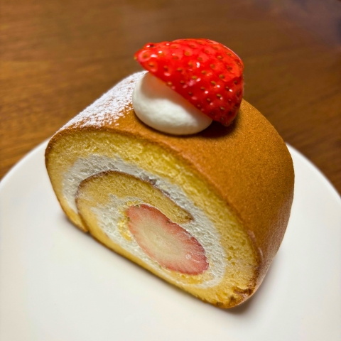 子どもパティシエ教室「いちごロールケーキづくり！」のご案内