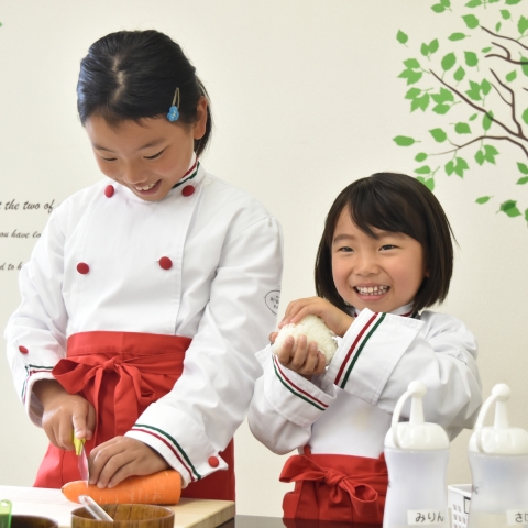 子どもパティシエ教室　7月体験会「オレンジゼリー・ミルク寒天」のご案内