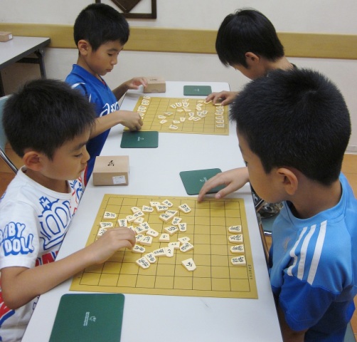 【優勝者を輩出！】日曜日のこども将棋教室