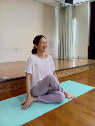 若返り「ゆるヨガ」ストレッチ