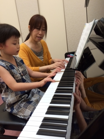 楽しく弾こうね！ピアノ教室