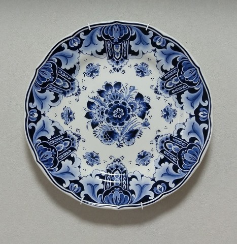 オランダアートを貴方の手で～デルフト風陶器の絵付け