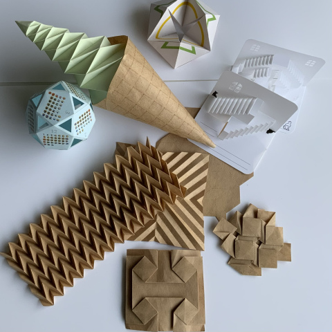 展開図で作るわくわくペーパークラフト