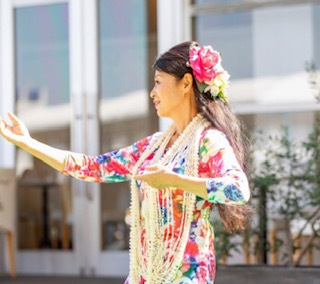 ☆ジョブカルキッズフェス☆なりきり体験！フラダンサーになってみよう！