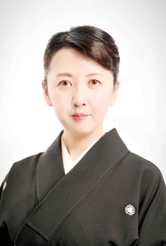 日本舞踊で心も身体もしなやかに 
