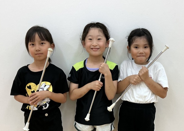 メリーホッパーズ バトン