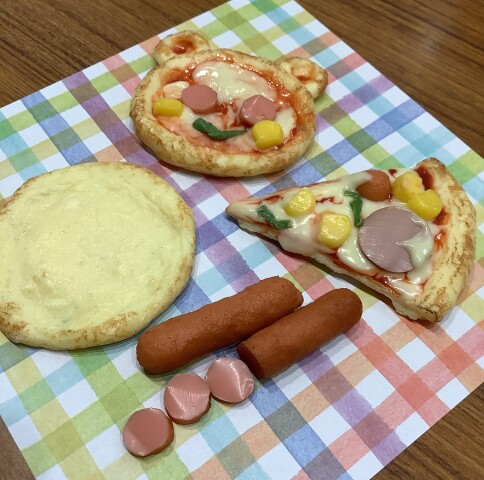 【夏休みお子さま向け講座】食品サンプルを作ろう　チーズとろ～り ピザの食品サンプルミニマグネット作り