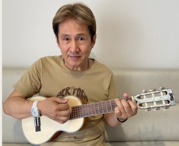 シニアのギター・ギタレレ・ウクレレ教室