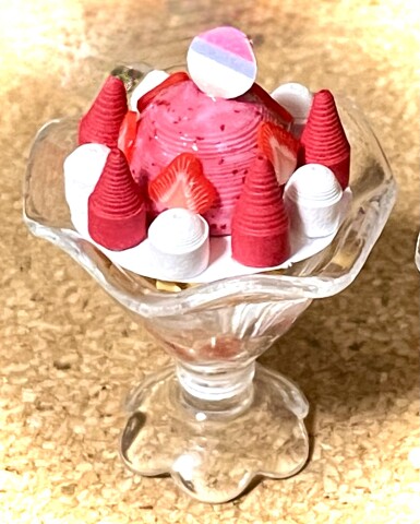 【入会金不要】☆夏休みこども1日講座☆　いちごパフェを作ろう！～ペーパークイリング