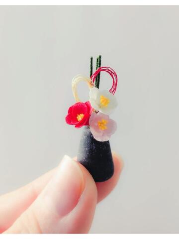 【オンライン講座・入会金不要】刺繍糸で作る立体造形の世界　 ミニチュアフラワーレッスン ～冬の特別企画～