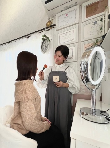 あなたに似合う！メイク体験 [入会金不要の特別講座]