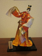 創作和紙人形