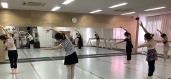 美しい姿勢をつくるバレエストレッチ