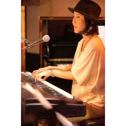 年齢とともに変わる“声と喉”をいたわりながら楽しめる講座特集