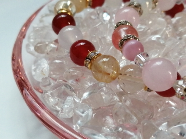 【2025年最後のオンライン講座特集】①パワーストーン②介護ビューティ③耳つぼ④生前整理・・・　