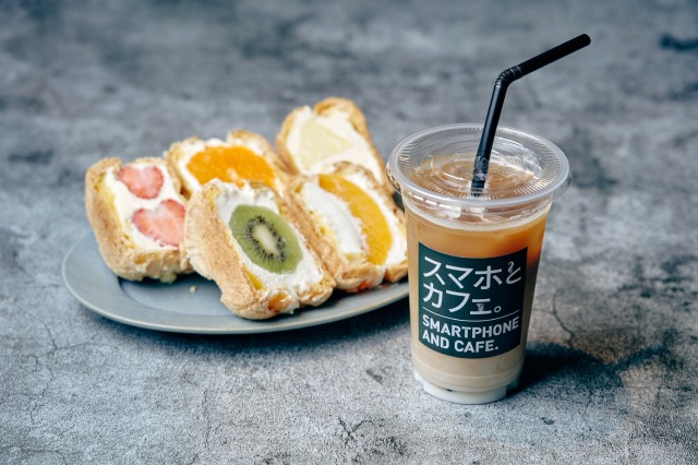 《カフェ×ハンドメイド体験》アルコールインクアート