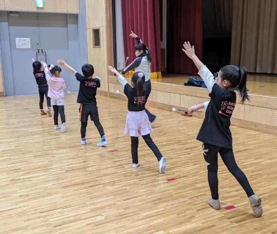 NEW講座　３歳～小学生対象「キッズバトン」