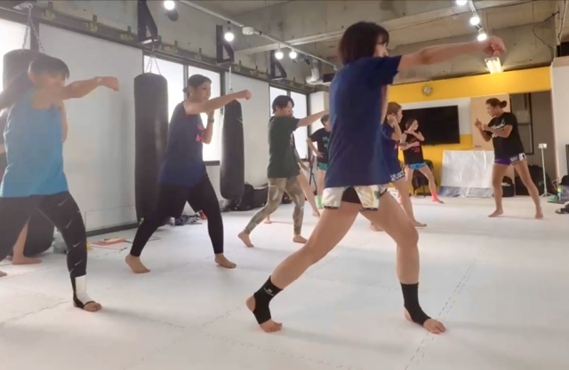 今回は暗闇KICKOUTのご案内です。