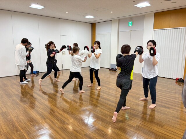 『たのしいキッズキックボクシング』『やさしいキックボクシング』のご紹介